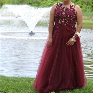 Maroon prom dress